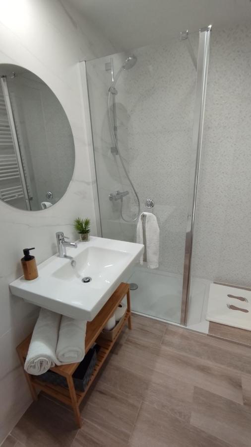 Habitacion Con Bano Privado Bilbau Exterior foto